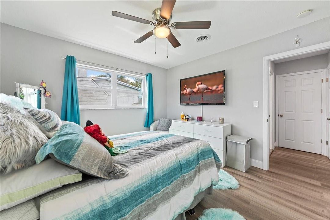 guest bedroom