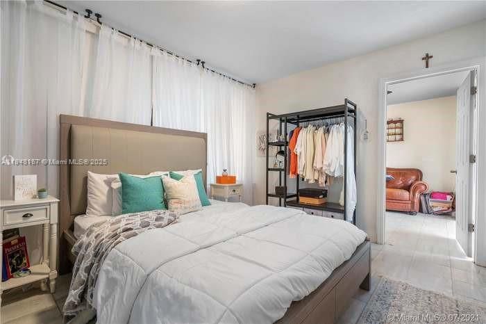 На продажу: $780,000 (4 спален, 3 ванн, 2043 Квадратных фут)