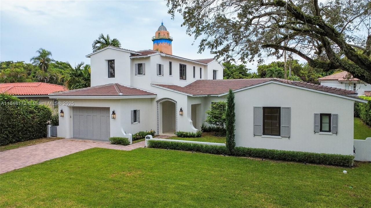 Active With Contract: $4,990,000 (6 beds, 7 baths, 4135 Square Feet)