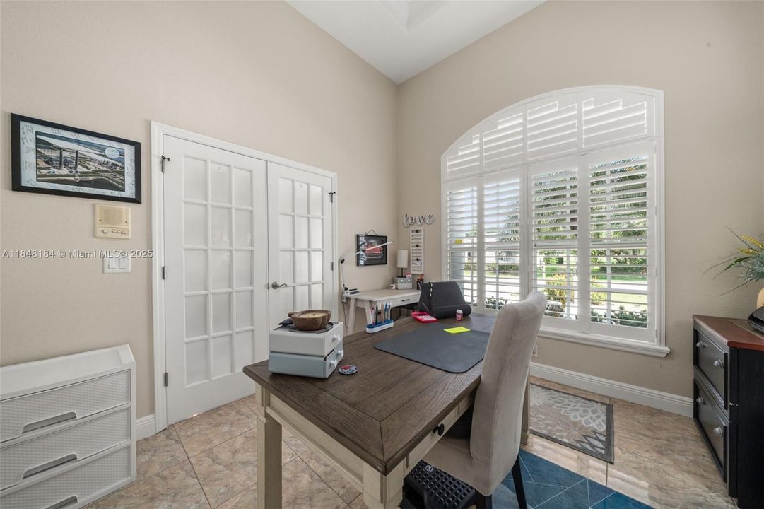 待售: $468,900 (4 贝兹, 2 浴室, 2326 平方英尺)