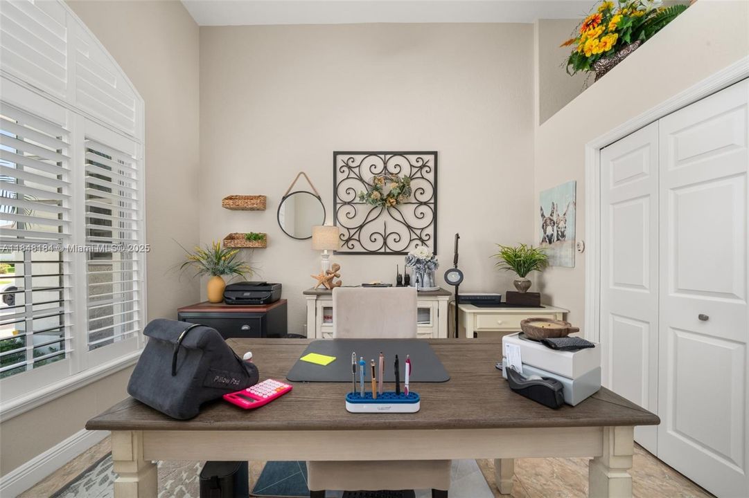 待售: $468,900 (4 贝兹, 2 浴室, 2326 平方英尺)