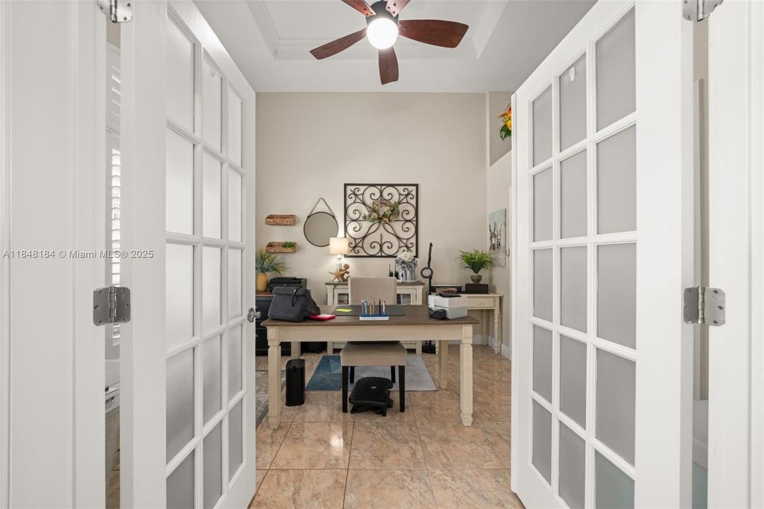 待售: $468,900 (4 贝兹, 2 浴室, 2326 平方英尺)