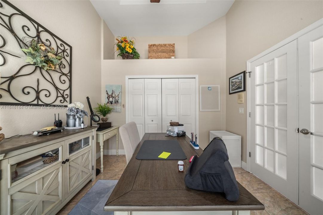 待售: $468,900 (4 贝兹, 2 浴室, 2326 平方英尺)