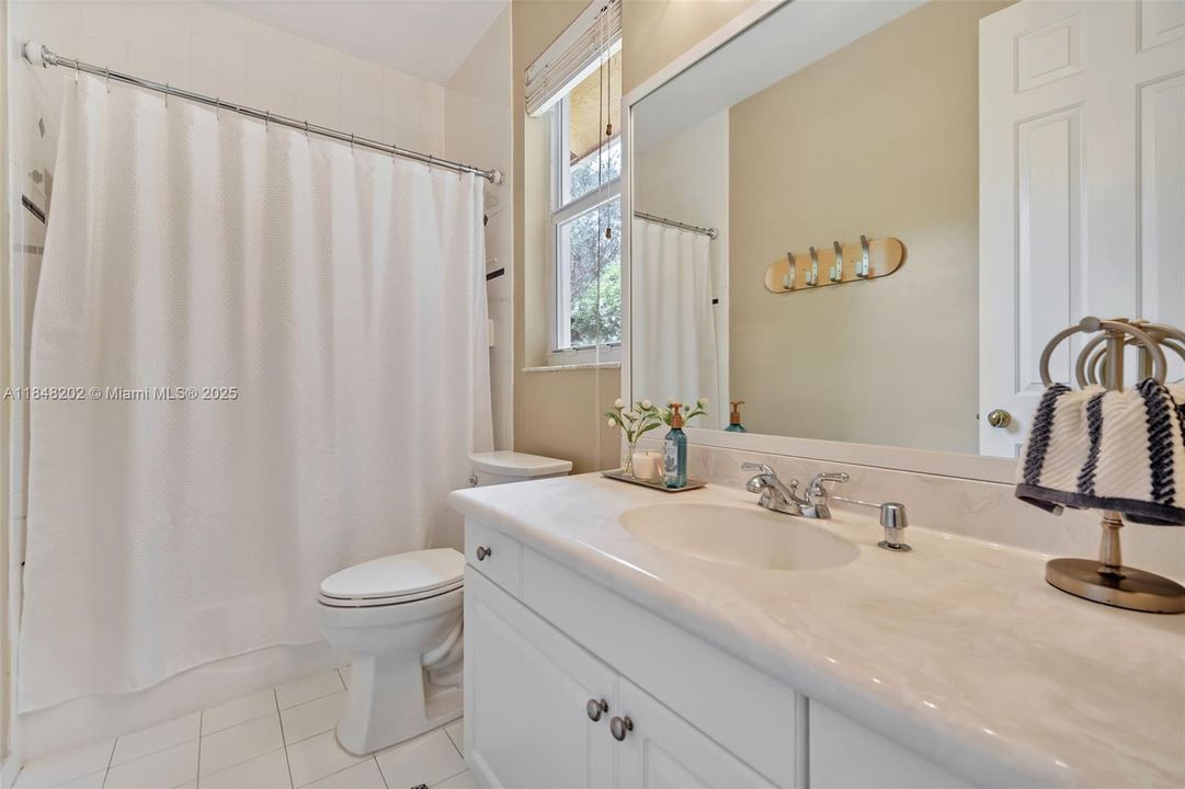 For Sale: $4,700,000 (7 beds, 6 baths, 5007 Square Feet)