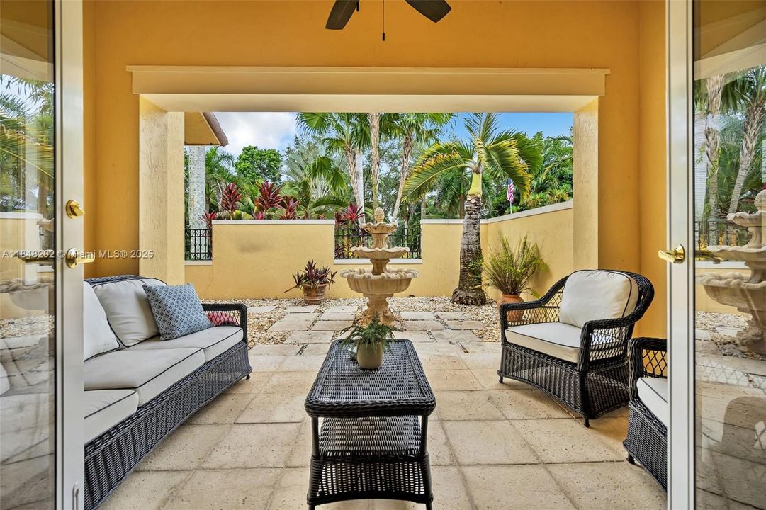 For Sale: $4,700,000 (7 beds, 6 baths, 5007 Square Feet)