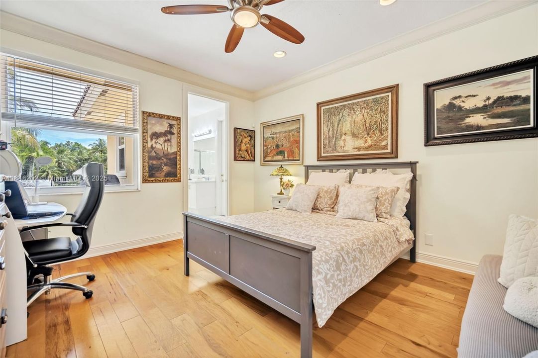 For Sale: $4,700,000 (7 beds, 6 baths, 5007 Square Feet)