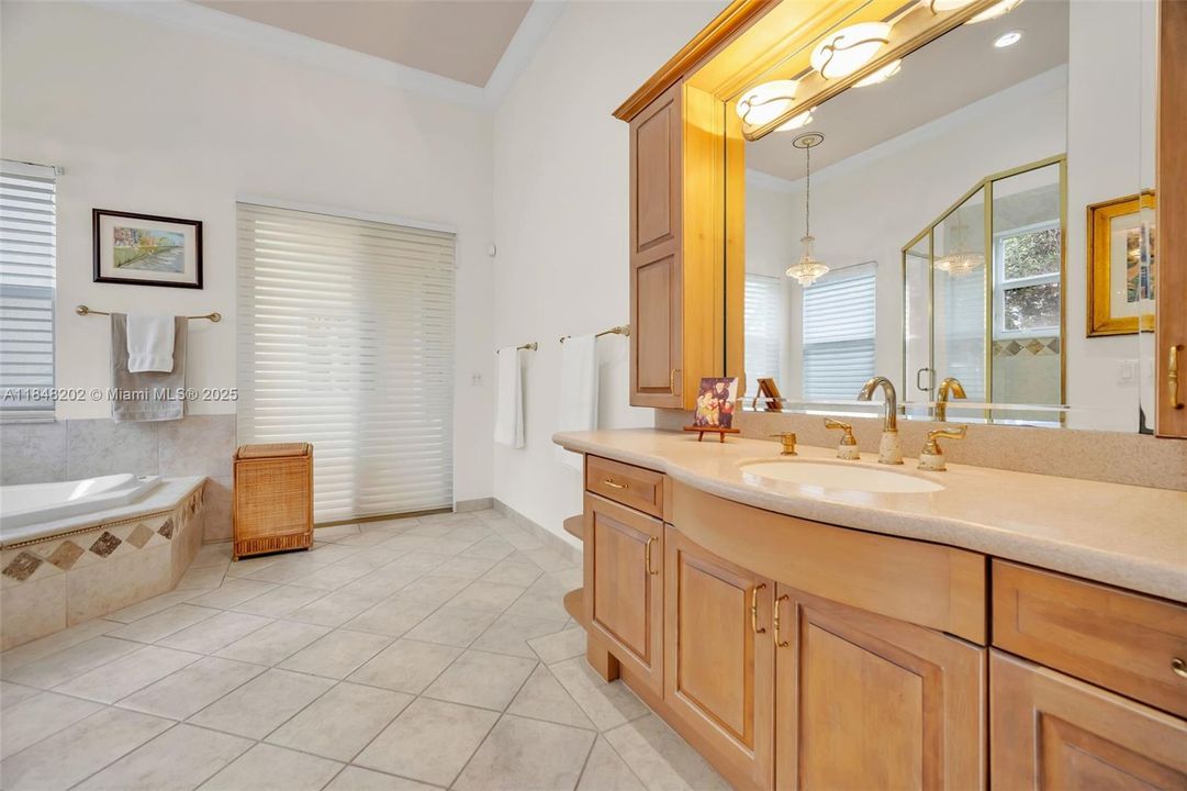 For Sale: $4,700,000 (7 beds, 6 baths, 5007 Square Feet)