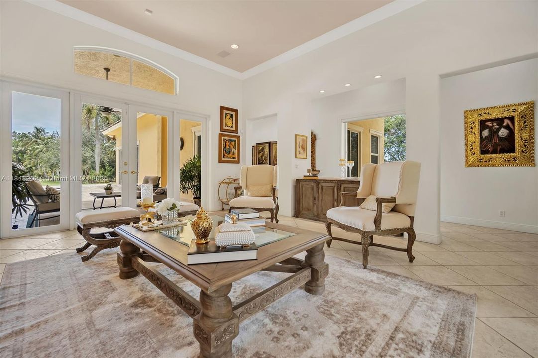 For Sale: $4,700,000 (7 beds, 6 baths, 5007 Square Feet)