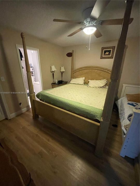 待售: $364,999 (2 贝兹, 2 浴室, 1038 平方英尺)