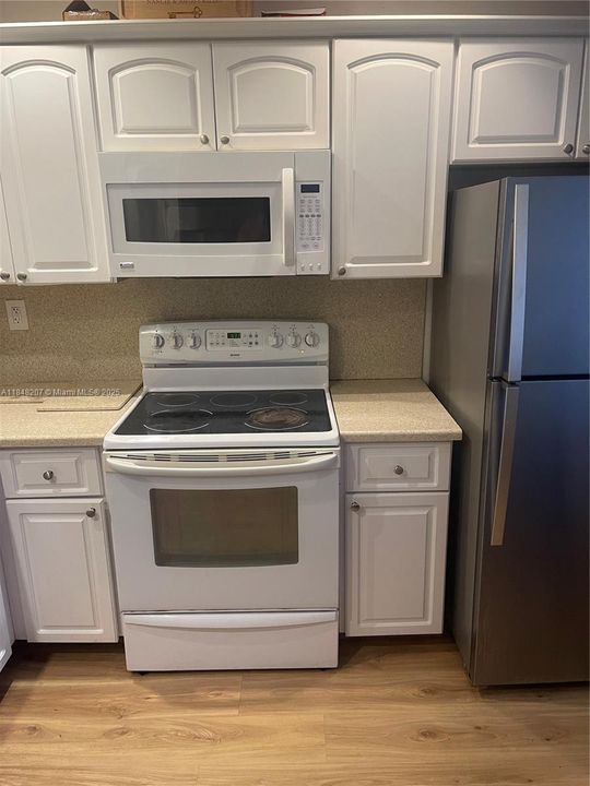 待售: $364,999 (2 贝兹, 2 浴室, 1038 平方英尺)