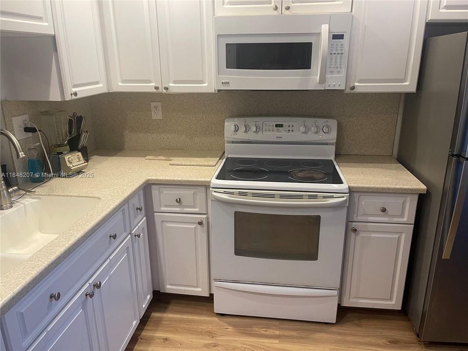 待售: $364,999 (2 贝兹, 2 浴室, 1038 平方英尺)