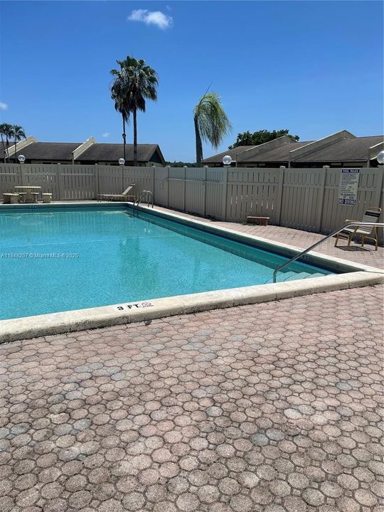 待售: $364,999 (2 贝兹, 2 浴室, 1038 平方英尺)