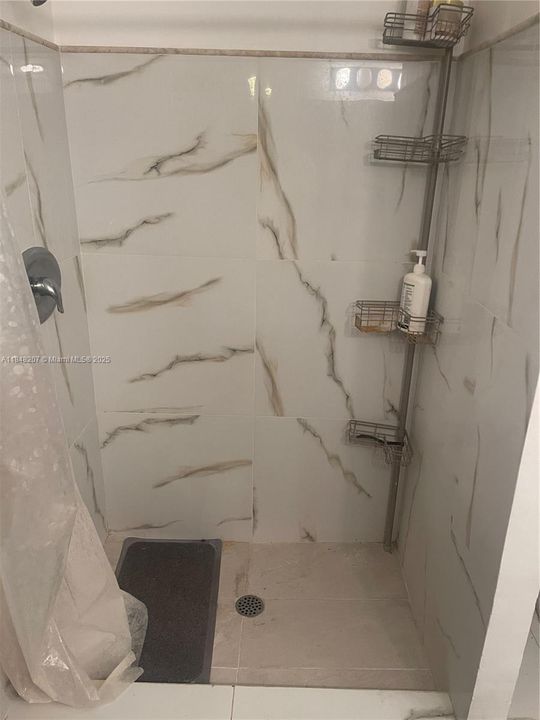 待售: $364,999 (2 贝兹, 2 浴室, 1038 平方英尺)