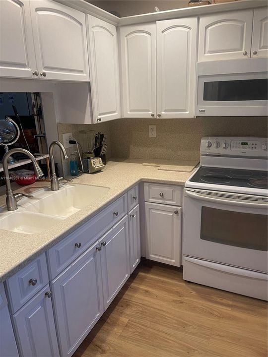 待售: $364,999 (2 贝兹, 2 浴室, 1038 平方英尺)