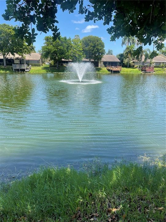 待售: $364,999 (2 贝兹, 2 浴室, 1038 平方英尺)