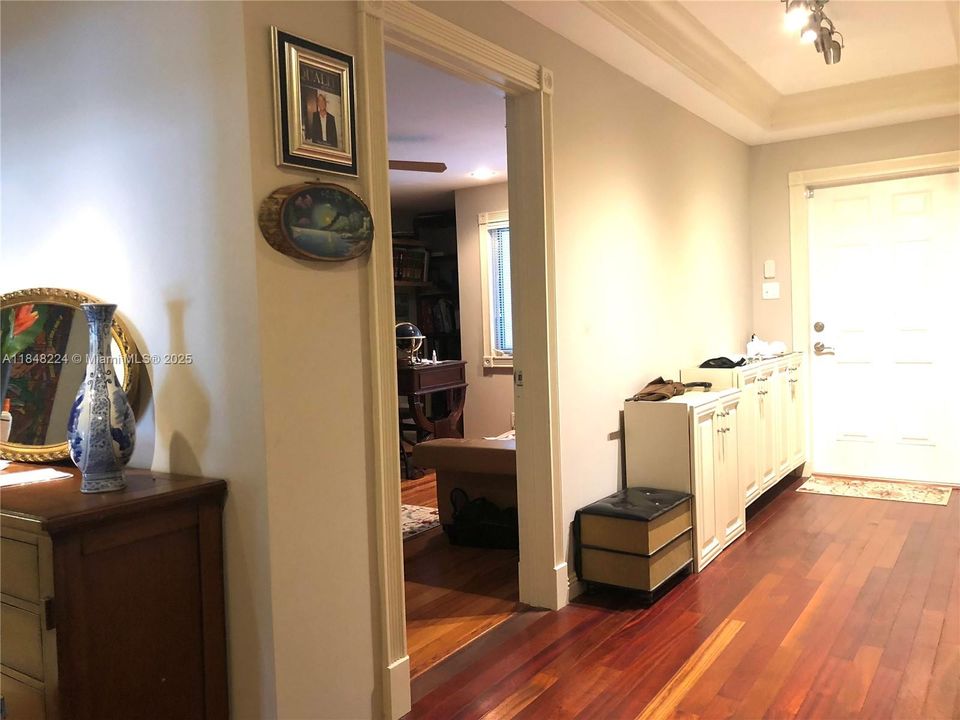 На продажу: $2,950,000 (7 спален, 6 ванн, 4550 Квадратных фут)