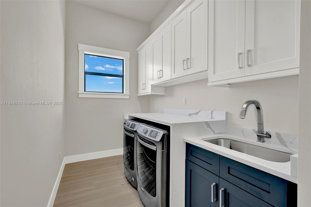 待售: $2,199,000 (4 贝兹, 4 浴室, 3422 平方英尺)