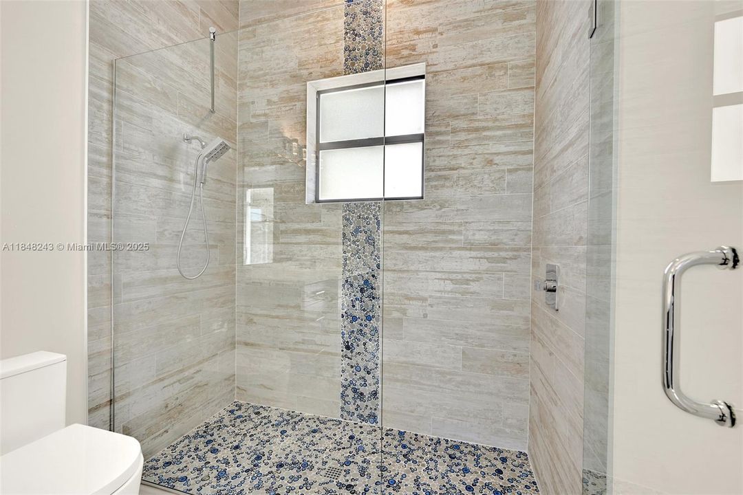 待售: $2,199,000 (4 贝兹, 4 浴室, 3422 平方英尺)