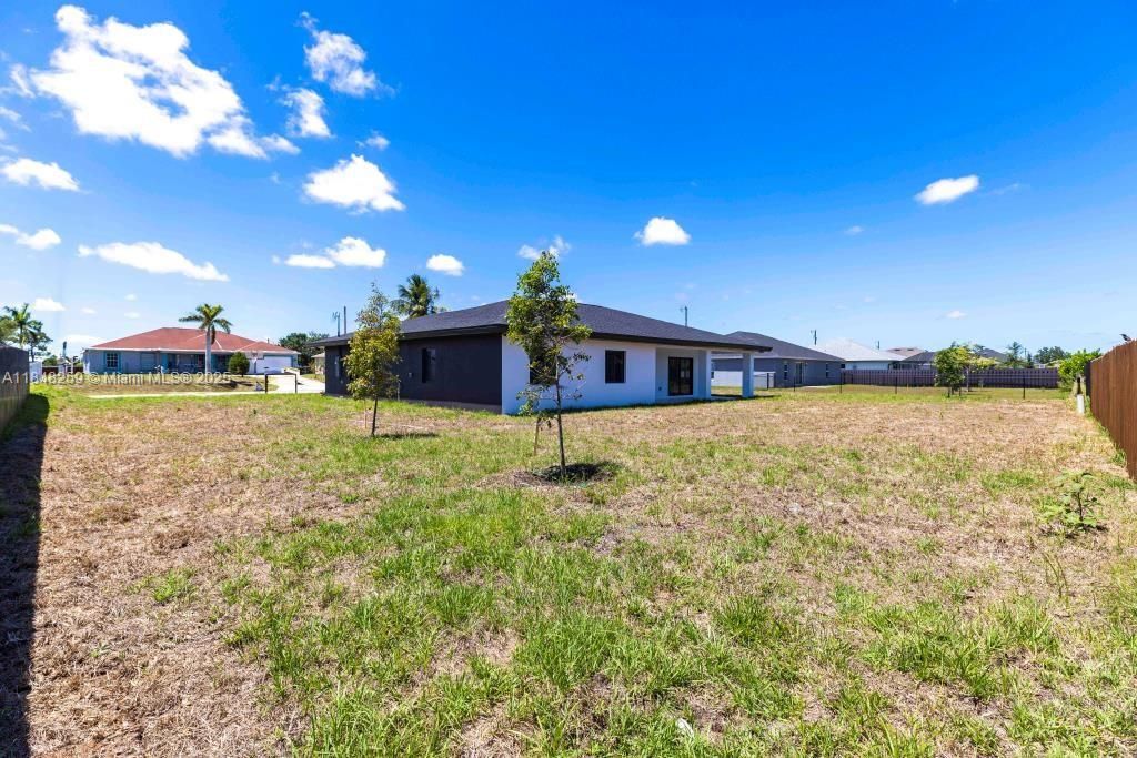 待售: $449,000 (4 贝兹, 2 浴室, 0 平方英尺)