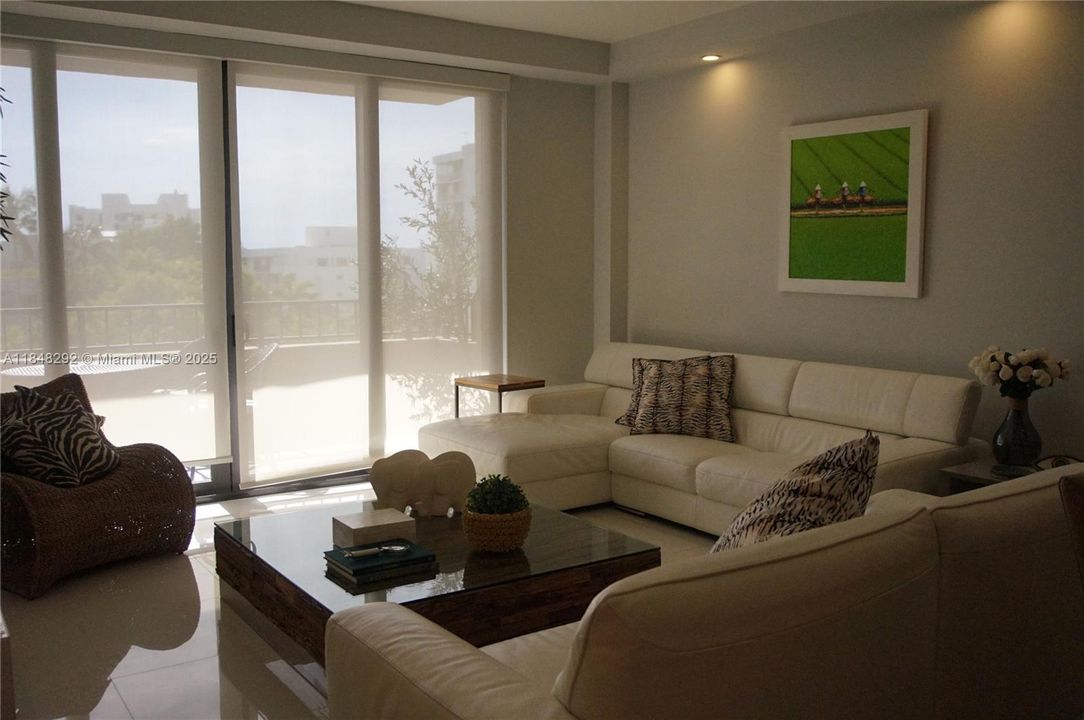 Recently Rented: $8,000 (2 beds, 2 baths, 1532 Square Feet)