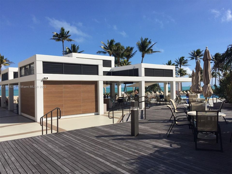 Recently Rented: $8,000 (2 beds, 2 baths, 1532 Square Feet)