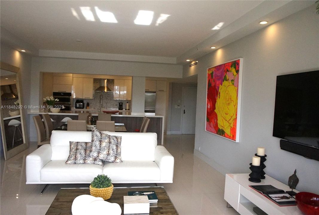 Recently Rented: $8,000 (2 beds, 2 baths, 1532 Square Feet)