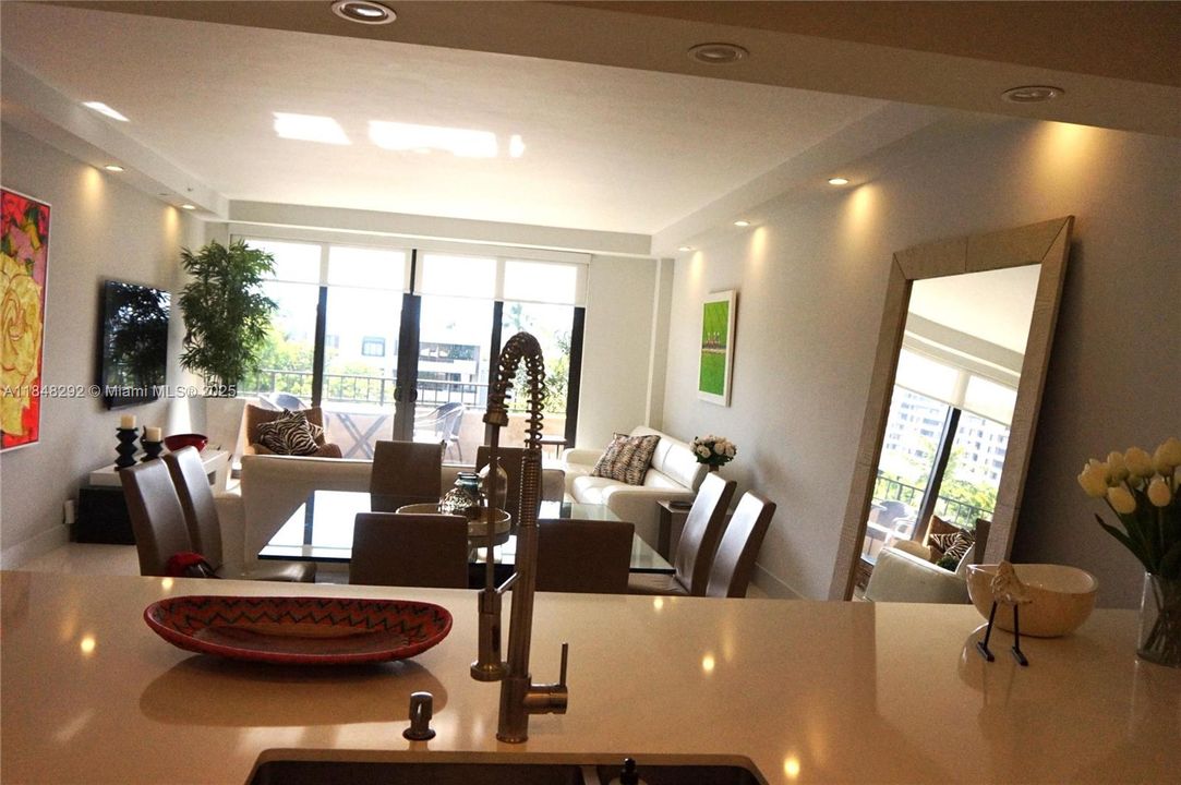 Recently Rented: $8,000 (2 beds, 2 baths, 1532 Square Feet)