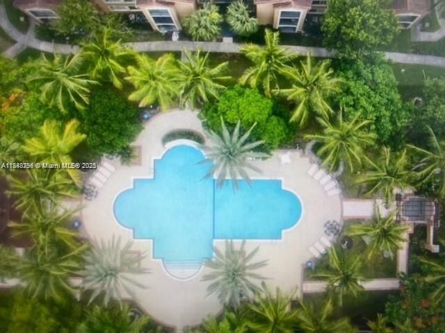 Activo con contrato: $253,000 (2 camas, 2 baños, 981 Pies cuadrados)