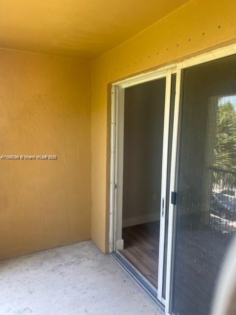 Activo con contrato: $253,000 (2 camas, 2 baños, 981 Pies cuadrados)