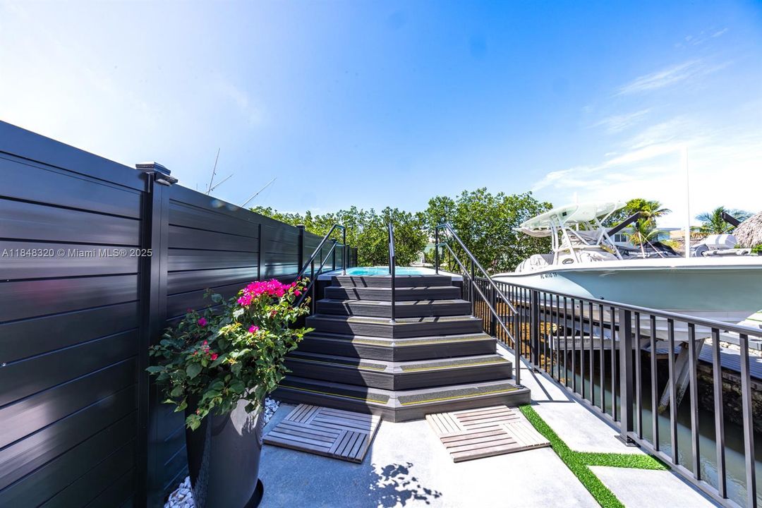 For Sale: $1,899,000 (4 beds, 4 baths, 2223 Square Feet)