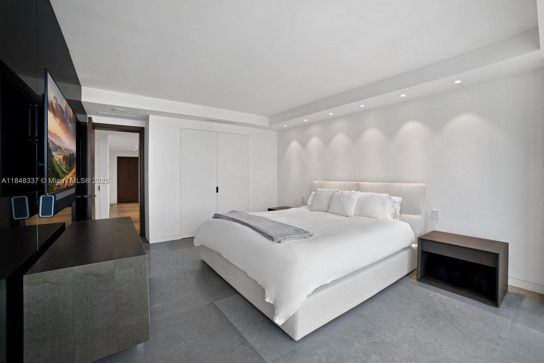 На продажу: $4,950,000 (3 спален, 2 ванн, 3300 Квадратных фут)