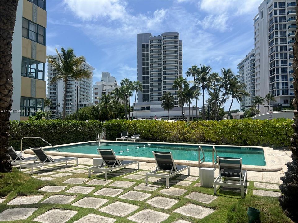 待售: $465,000 (0 贝兹, 1 浴室, 536 平方英尺)