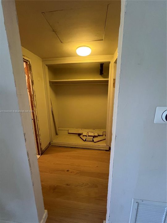 待售: $465,000 (0 贝兹, 1 浴室, 536 平方英尺)