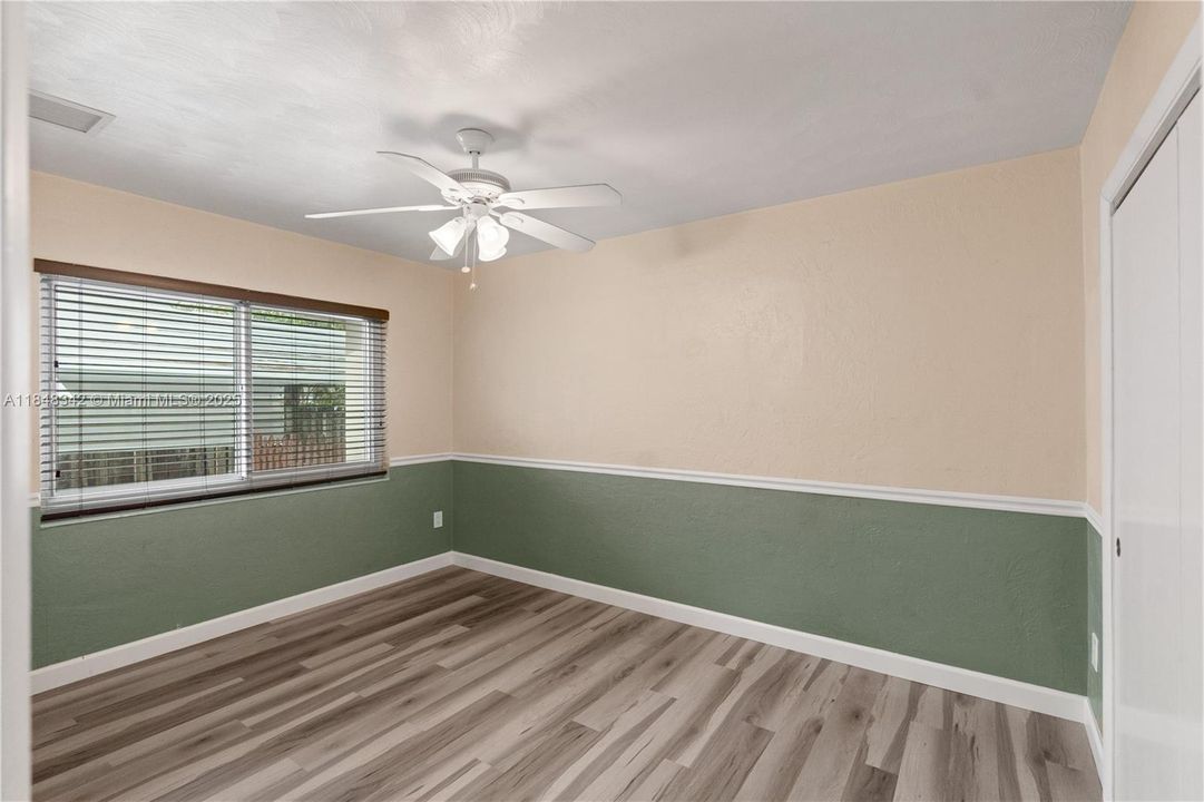 Vendido Recientemente: $920,000 (3 camas, 2 baños, 2094 Pies cuadrados)