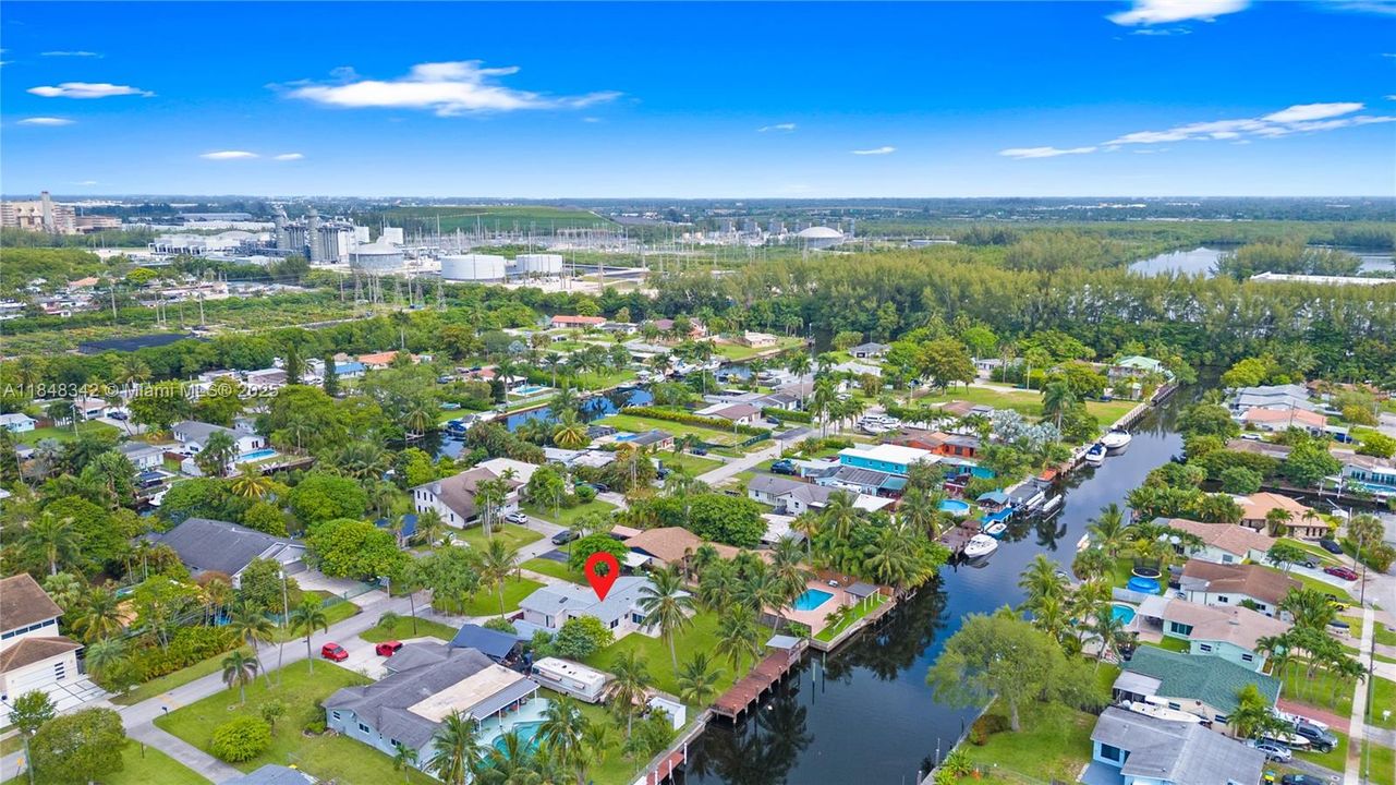 Vendido Recientemente: $920,000 (3 camas, 2 baños, 2094 Pies cuadrados)