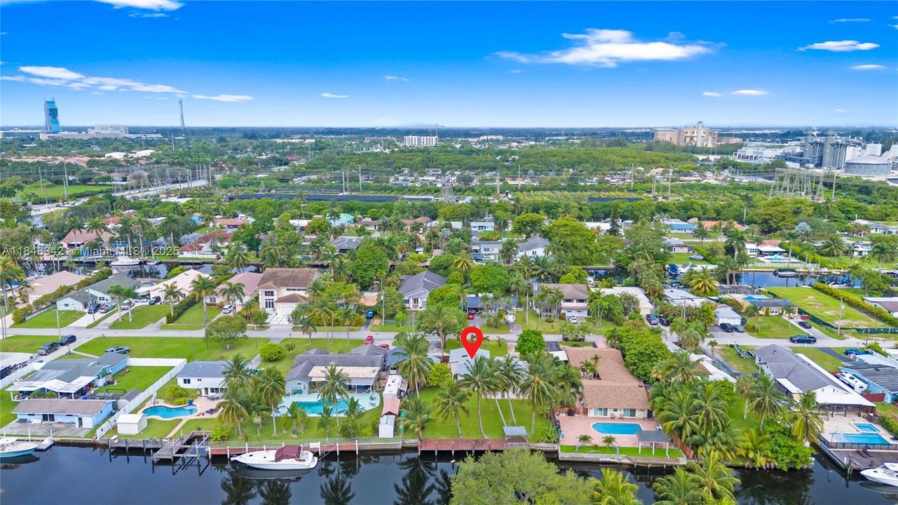 Vendido Recientemente: $920,000 (3 camas, 2 baños, 2094 Pies cuadrados)