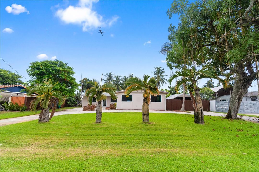 Vendido Recientemente: $920,000 (3 camas, 2 baños, 2094 Pies cuadrados)