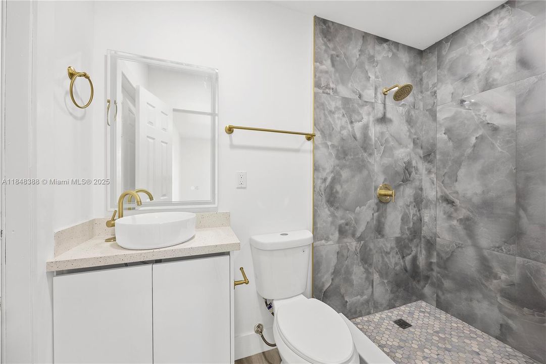 Active With Contract: $550,000 (3 beds, 2 baths, 1442 Square Feet)