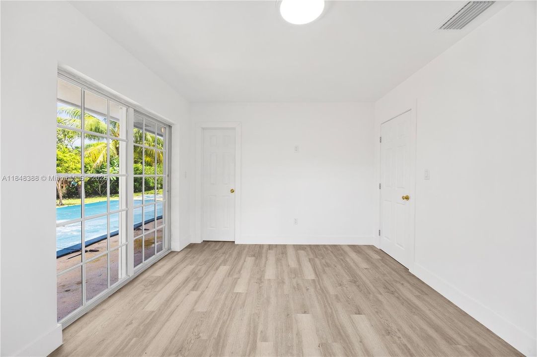 Active With Contract: $550,000 (3 beds, 2 baths, 1442 Square Feet)