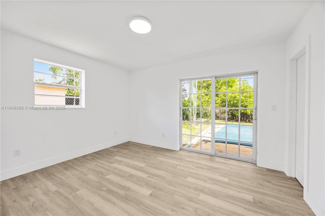 Active With Contract: $550,000 (3 beds, 2 baths, 1442 Square Feet)