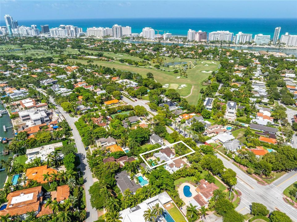 For Sale: $2,650,000 (5 beds, 4 baths, 2962 Square Feet)