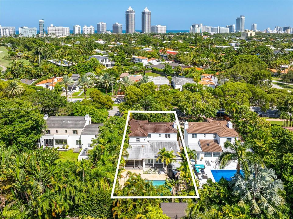 For Sale: $2,650,000 (5 beds, 4 baths, 2962 Square Feet)