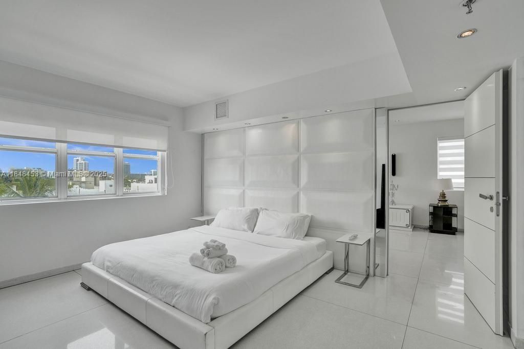 Activo con contrato: $925,000 (3 camas, 2 baños, 1440 Pies cuadrados)