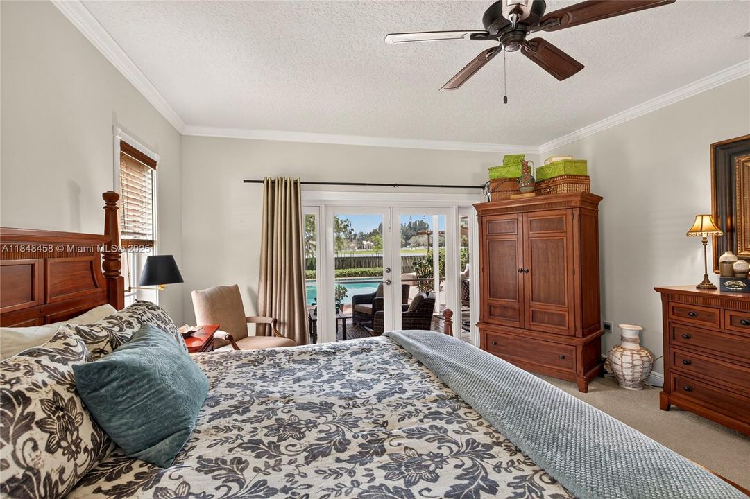 最近售出: $899,900 (4 贝兹, 2 浴室, 2444 平方英尺)