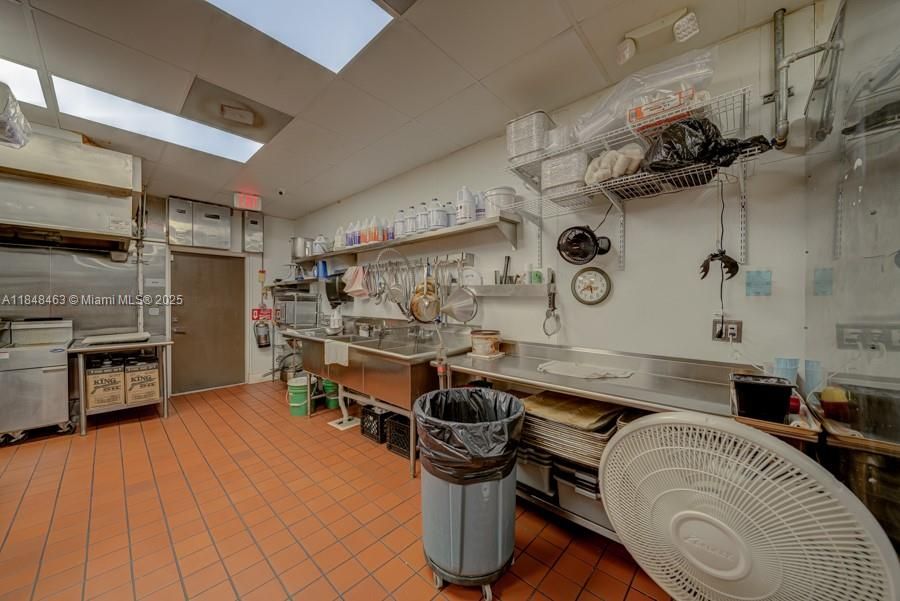 На продажу: $699,000 (0 спален, 0 ванн, 0 Квадратных фут)