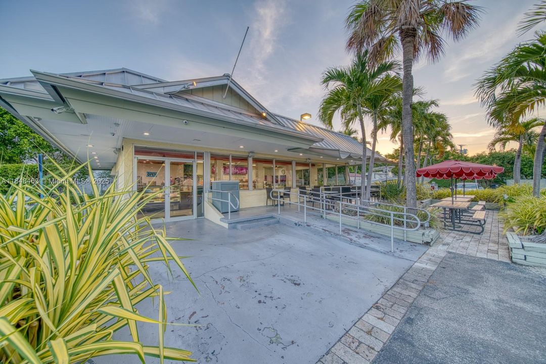 На продажу: $699,000 (0 спален, 0 ванн, 0 Квадратных фут)