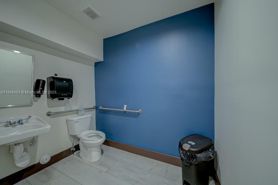 На продажу: $699,000 (0 спален, 0 ванн, 0 Квадратных фут)