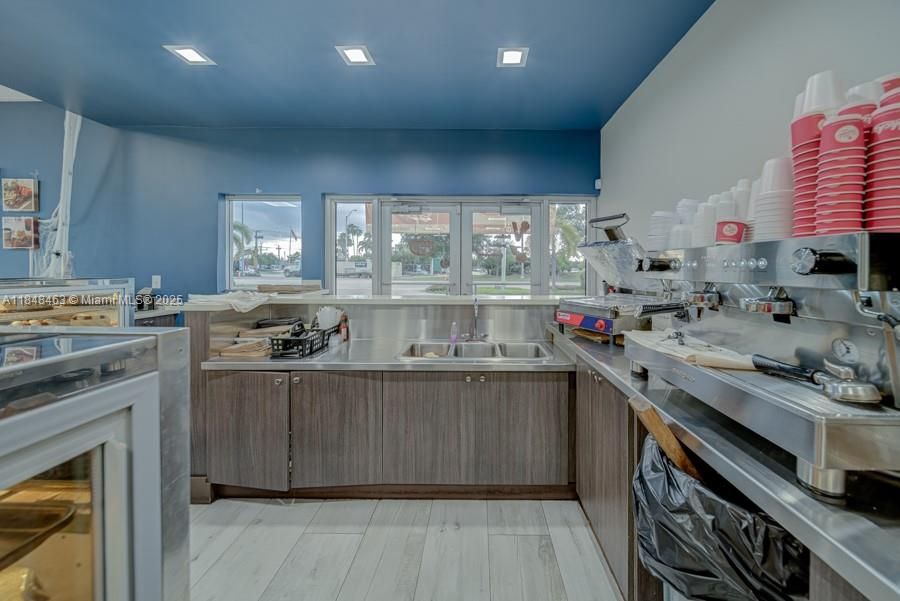 На продажу: $699,000 (0 спален, 0 ванн, 0 Квадратных фут)