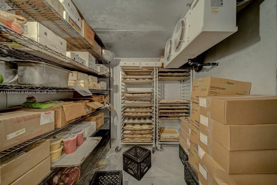 На продажу: $699,000 (0 спален, 0 ванн, 0 Квадратных фут)