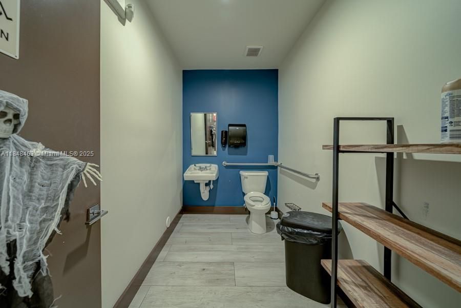 На продажу: $699,000 (0 спален, 0 ванн, 0 Квадратных фут)